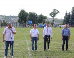 У селі Гончарівка після реконструкції відкрили стадіон 	