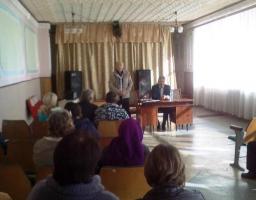 Голова райдержадміністрації Мухтаров Д.Х. обговорив з мешканцями с.Коржове надзвичайну ситуацію, спричинену виявленням вірусу АЧС