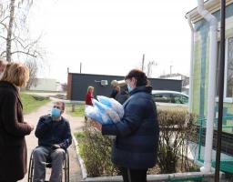 Соціальні працівники Сватівщини отримали засоби індивідуального захисту