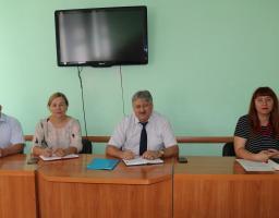Обговорені нагальні питання з головами територіальних громад району