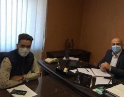 26 листопада відбулася робоча зустріч Олега Сліпця з головним редактором незалежного районного громадсько-політичного видання «Сватівські відомості» Андрієм Крюковим  