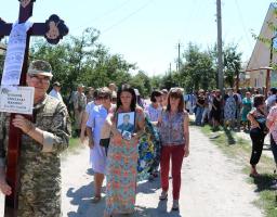 Сватівчани провели в останню путь земляка – учасника АТО