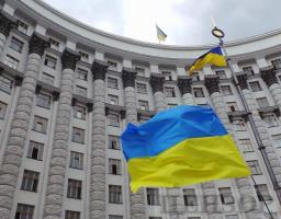 Кабінет Міністрів України розширив перелік об’єктів, які можуть продовжувати роботу в період посиленого карантину, і категорії громадян віком 60 років і старше, які не підлягають самоізоляції