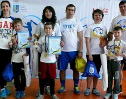 Мама, тато, я – спортивна сім'я
