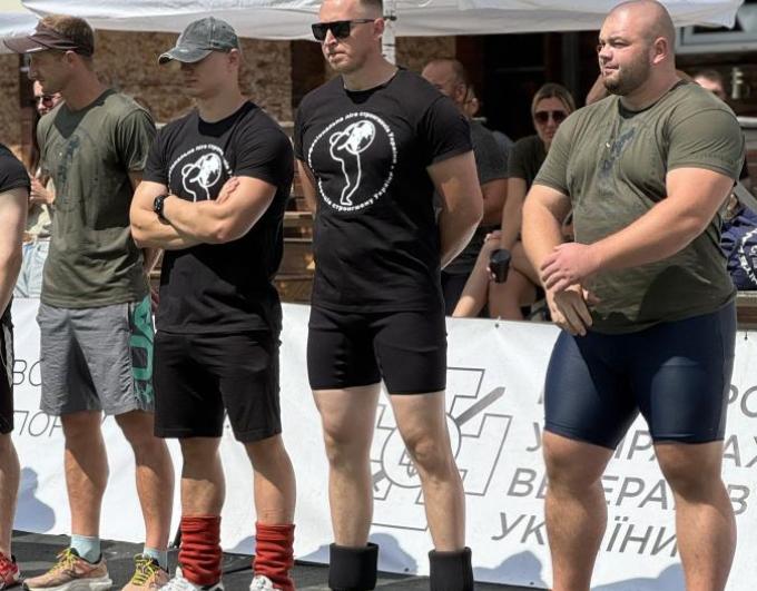 Наш земляк – серед найсильніших: участь у чемпіонаті Києва зі стронгмену