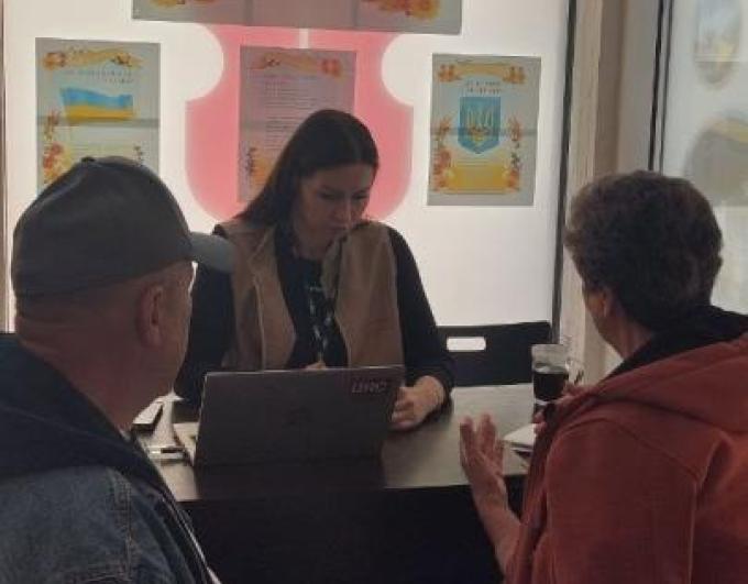 Юридична підтримка для ВПО у Сватівському гуманітарному хабі