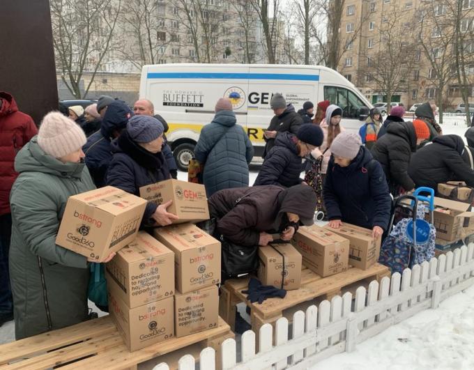 Єдність, яка підтримує: гуманітарна допомога для ВПО з Луганщини в Нижньодуванькому хабі в Києві