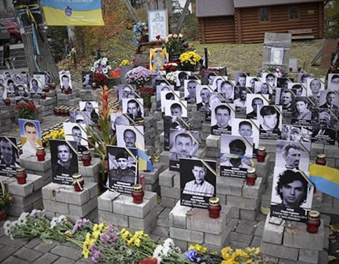 Небесна Сотня — 107 історій жертовності
