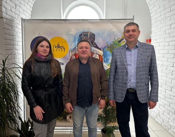 Об’єднуючи зусилля: нові можливості підтримки ВПО у Чернівцях