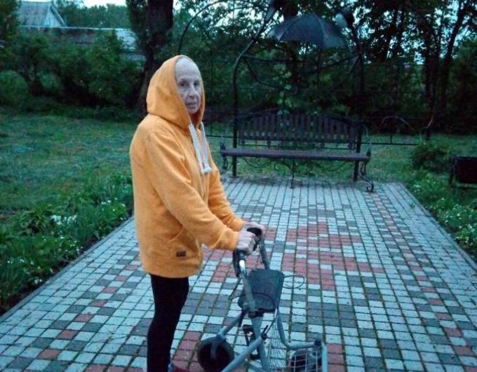 12 ролаторів для земляків: підтримка ВПО з Луганщини триває