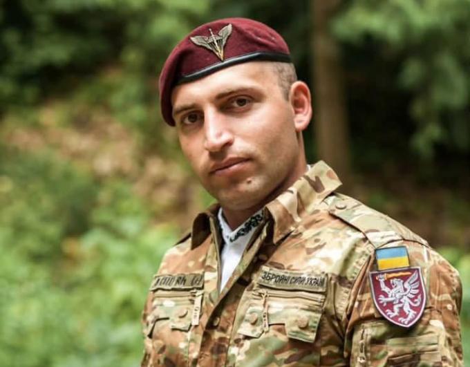 Захисника з Нижньодуванської громади Алшанова Гумбата відзначено високою нагородою Міністра оборони України — «Хрест Десантно-штурмових військ»